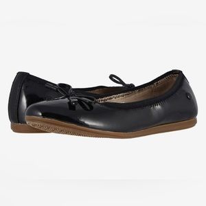Hush Puppies Kids

Josie Flat (Little